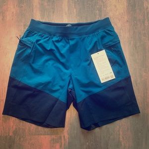 Lululemon Namaste Beach Short. 8in Size:M